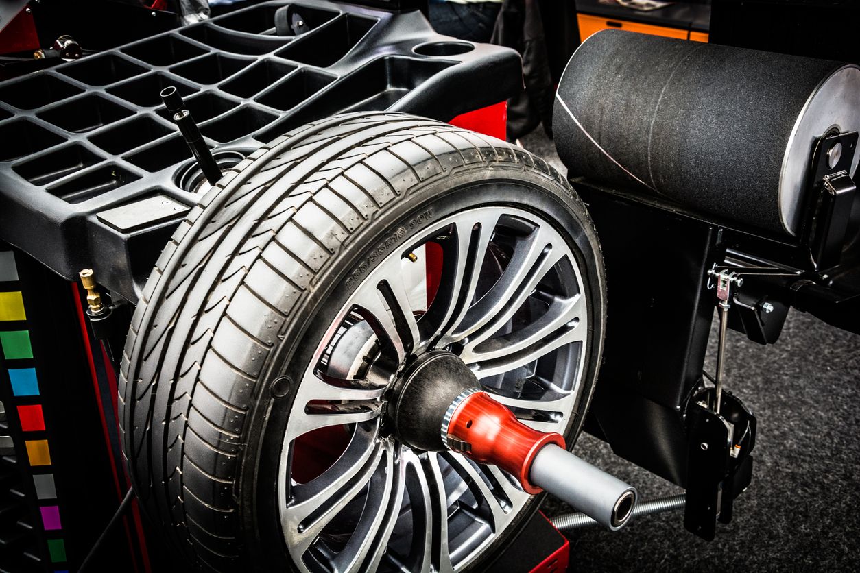 Advanced tire balancing equipment